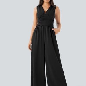 HALARA Classic Black Sleeveless Jumpsuit
